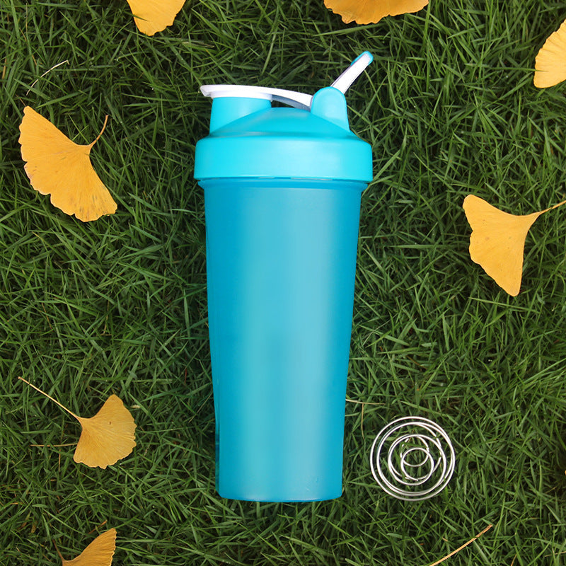 Fitness portable shaking cup protein powder milk shake cup 600ml mixing cup sports plastic water cup